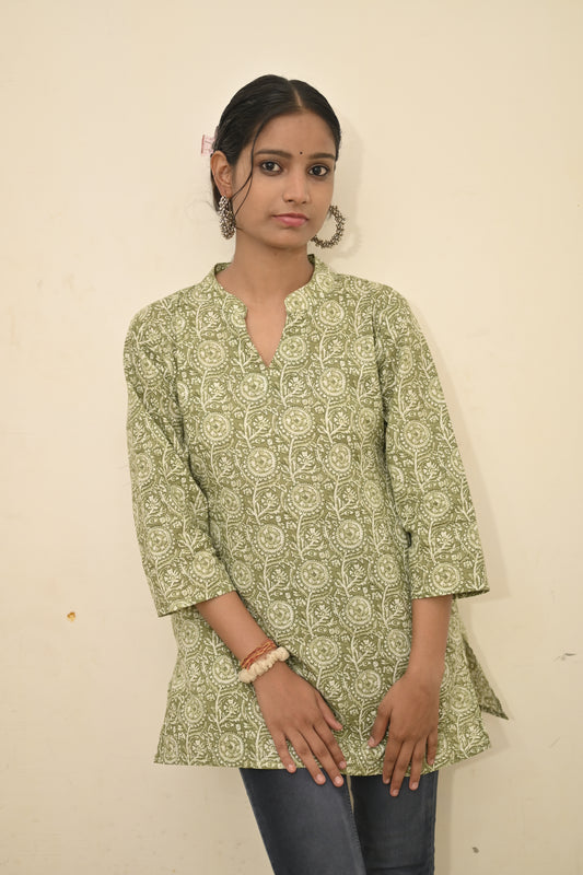Women’s Olive Green & White Flower Printed Cotton Short Kurti / Casual Tunic Top